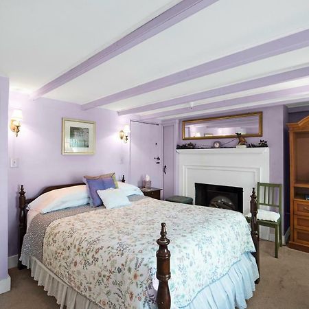 Hargrave House Bed And Breakfast Дойлстаун Экстерьер фото